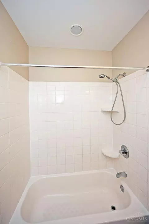 Bath - 321 Walnut St, Reading, OH 45215 photo 3 of 3