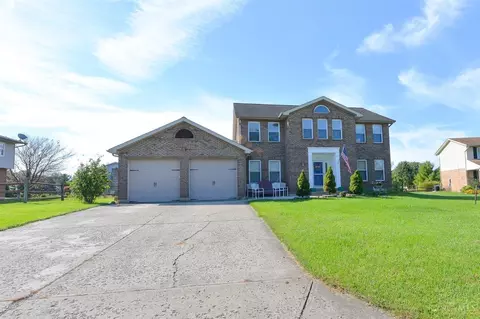 3793 Riverdowns Ct, Hamilton, OH 45011