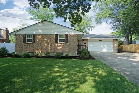 289 Albright Dr, Loveland, OH 45140