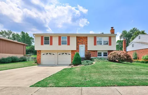 4929 Alvernovalley Ct, Cincinnati, OH 45238