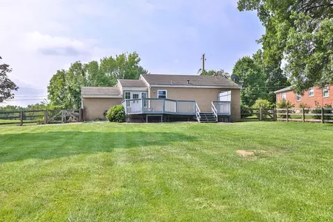 Exterior - 2176 Pinney Ln, Cincinnati, OH 45231 photo 10 of 11