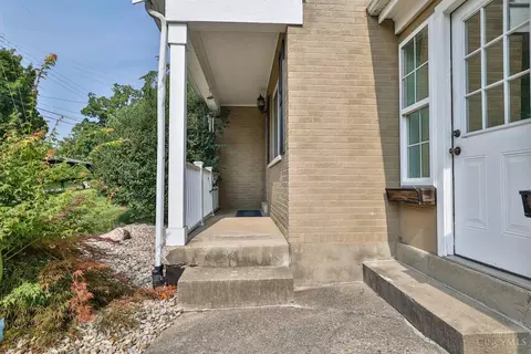 Exterior - 2176 Pinney Ln, Cincinnati, OH 45231 photo 3 of 11