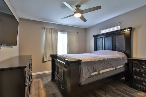 Bedroom - 2176 Pinney Ln, Cincinnati, OH 45231 photo 1 of 4