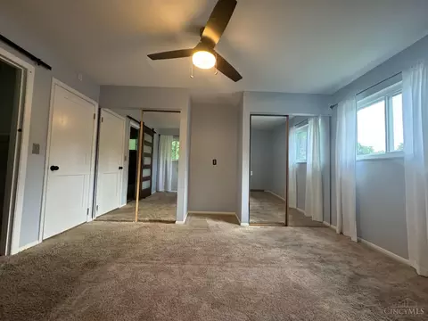 Bedroom - 933 Conca St, Cincinnati, OH 45218 photo 3 of 11