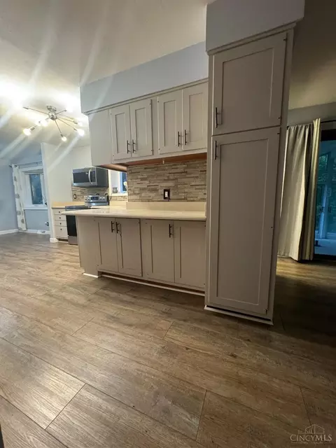 Kitchen - 933 Conca St, Cincinnati, OH 45218 photo 4 of 4