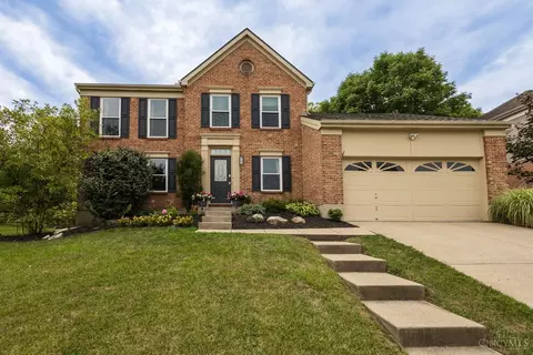 2325 Candlemakers Ln, Maineville, OH 45039