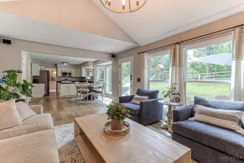 Living - 2325 Candlemakers Ln, Maineville, OH 45039 photo 1 of 3
