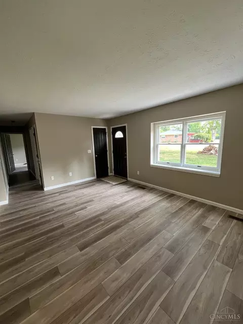 4397 Helena Dr, Cincinnati, OH 45244 photo 4