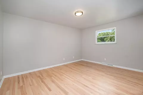 Bedroom - 4150 Timberpoint Dr, Cincinnati, OH 45247 photo 5 of 5