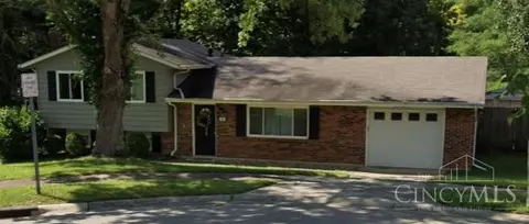 3823 Witham Woods Dr, Cincinnati, OH 45245