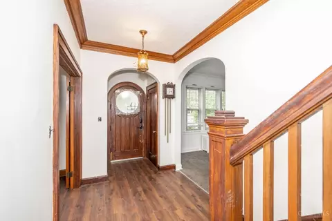 Entry Way - 1348 Covedale Ave, Cincinnati, OH 45238 photo 1 of 6