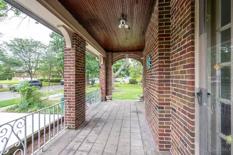 Exterior - 1348 Covedale Ave, Cincinnati, OH 45238 photo 13 of 16
