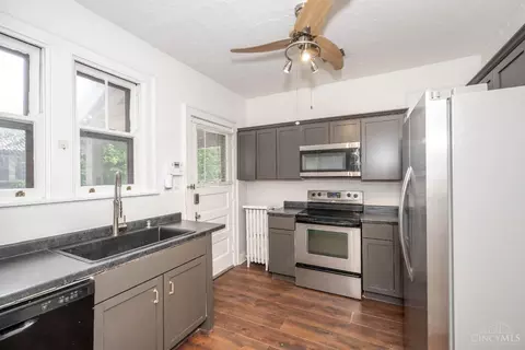 Kitchen - 1348 Covedale Ave, Cincinnati, OH 45238 photo 1 of 3