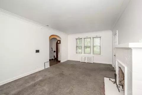 Living - 1348 Covedale Ave, Cincinnati, OH 45238 photo 3 of 5