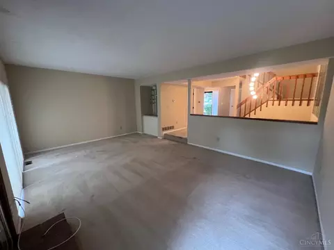 Living - 7260 Galbraith Rd, Cincinnati, OH 45243 photo 5 of 5