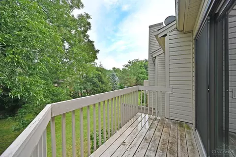 Exterior - 7284 Galbraith Rd, Cincinnati, OH 45243 photo 5 of 15