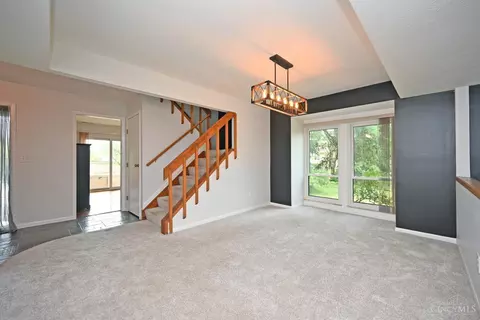 Dining - 7284 Galbraith Rd, Cincinnati, OH 45243 photo 3 of 4