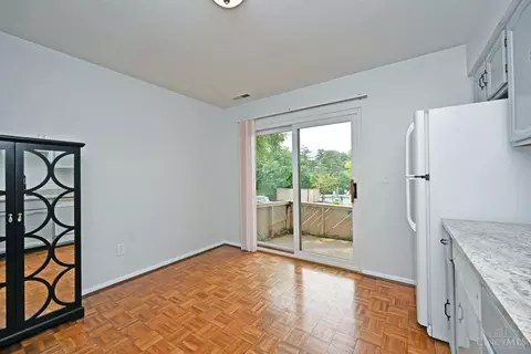 Dining - 7284 Galbraith Rd, Cincinnati, OH 45243 photo 1 of 4