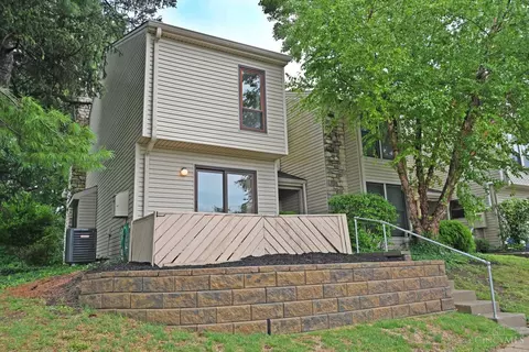 Exterior - 7284 Galbraith Rd, Cincinnati, OH 45243 photo 2 of 15