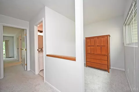 Entry Way - 7284 Galbraith Rd, Cincinnati, OH 45243 photo 4 of 6