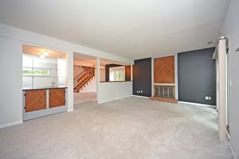 Living - 7284 Galbraith Rd, Cincinnati, OH 45243 photo 2 of 5
