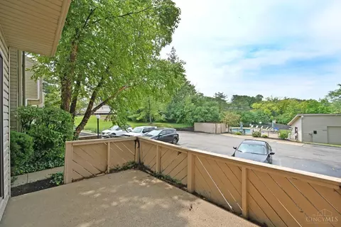 Exterior - 7284 Galbraith Rd, Cincinnati, OH 45243 photo 3 of 15