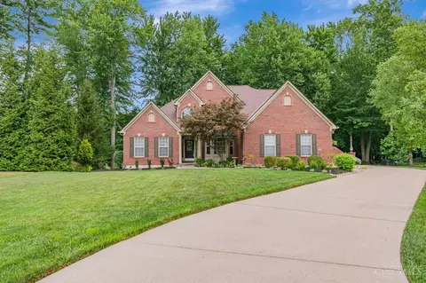 119 Cedar Woods Dr, Loveland, OH 45140