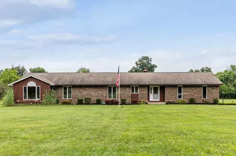 4236 Brown Farm Dr, Hamilton, OH 45013