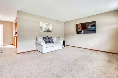 683 Wilfert Dr, Cincinnati, OH 45245 photo 14