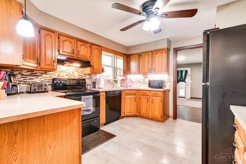 683 Wilfert Dr, Cincinnati, OH 45245 photo 18