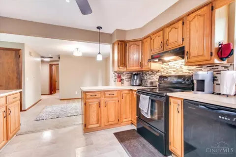683 Wilfert Dr, Cincinnati, OH 45245 photo 20