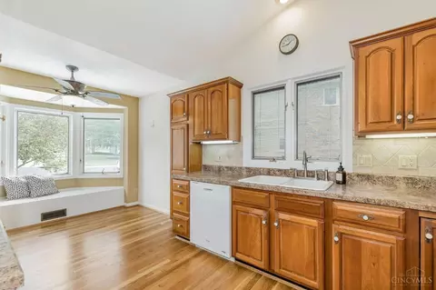 5804 Harborpoint Dr #11, Cincinnati, OH 45248 photo 36