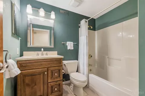 5804 Harborpoint Dr #11, Cincinnati, OH 45248 photo 22
