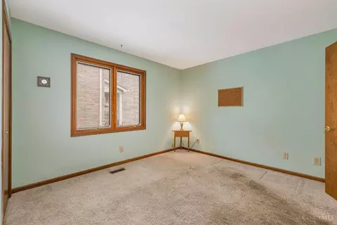 5804 Harborpoint Dr #11, Cincinnati, OH 45248 photo 15