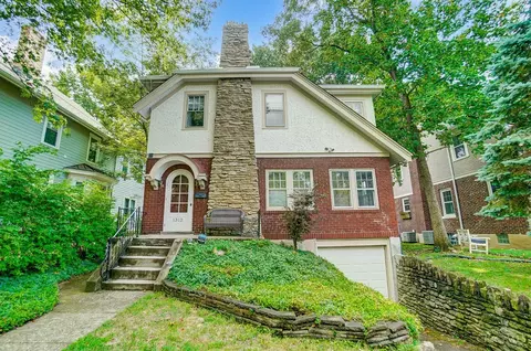 1312 Cryer Ave, Cincinnati, OH 45208 photo 2