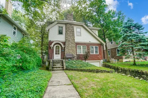 1312 Cryer Ave, Cincinnati, OH 45208