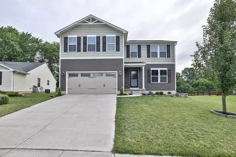110 Wooded Ridge Dr, Amelia, OH 45102