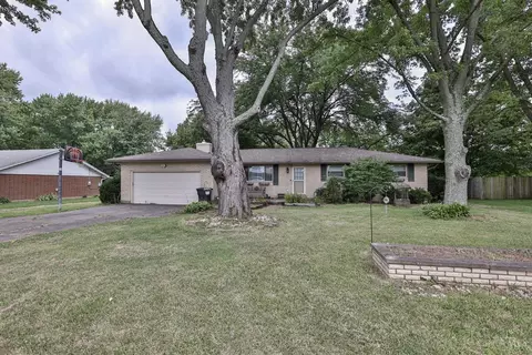 Exterior - 1770 Lytle Five Points Rd, Centerville, OH 45458 photo 2 of 11