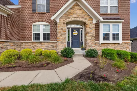 Exterior - 8629 Doris Pl, Cleves, OH 45002 photo 2 of 4