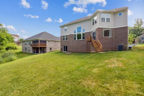Exterior - 8629 Doris Pl, Cleves, OH 45002 photo 3 of 4