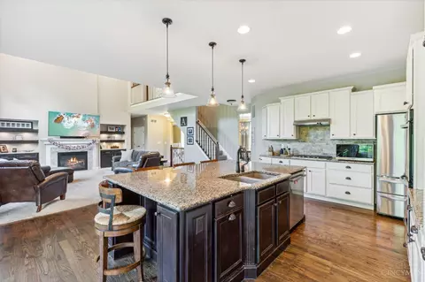 Kitchen - 8629 Doris Pl, Cleves, OH 45002 photo 3 of 4