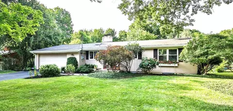3017 Saddleback Dr, Cincinnati, OH 45244 photo 2