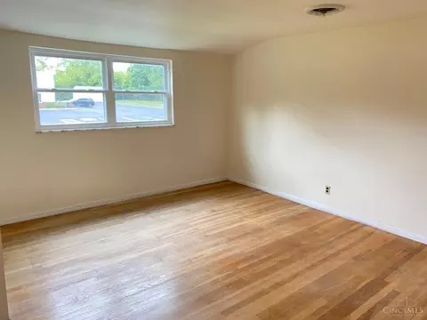 10559 Hamilton Ave, Cincinnati, OH 45231 photo 17