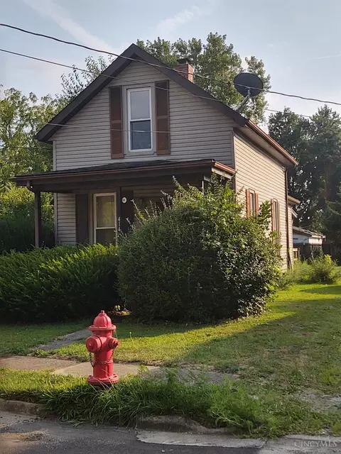 414 Wright St, Blanchester, OH 45107