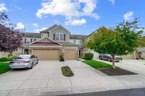 7876 Bridge Point Dr, Cincinnati, OH 45248 photo 2