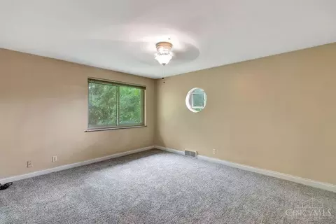 2340 Galbraith Rd, Cincinnati, OH 45237 photo 11