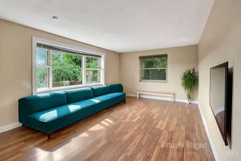 2340 Galbraith Rd, Cincinnati, OH 45237 photo 4