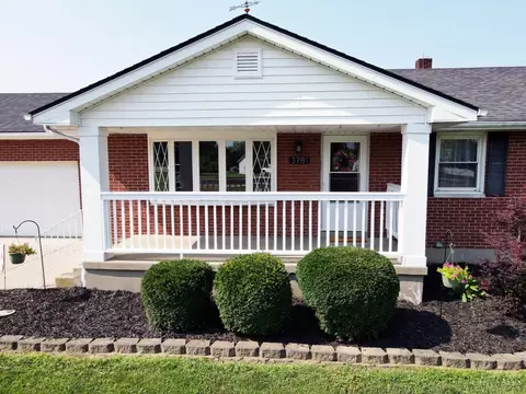 Exterior - 3781 Eaton Rd, Hamilton, OH 45013 photo 2 of 11