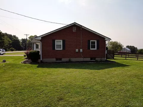 Exterior - 3781 Eaton Rd, Hamilton, OH 45013 photo 11 of 11