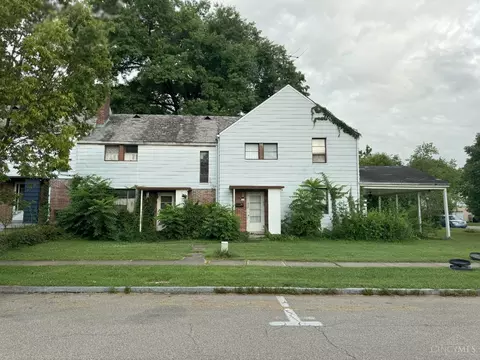 1 Avenell Ln, Greenhills, OH 45218